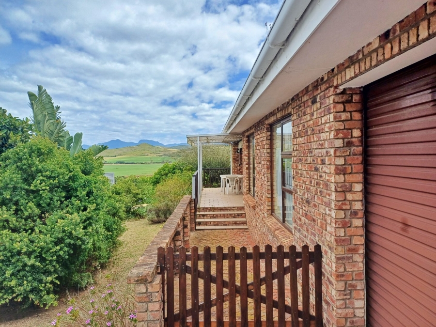 2 Bedroom Property for Sale in Fraaiuitsig Western Cape